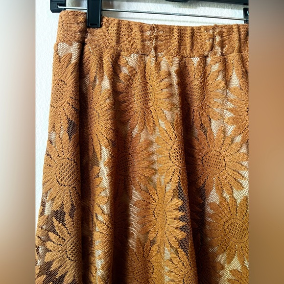 Anthropologie A'Reve Crochet Lace Floral Skirt Brown Overlay Women’s Small - Picture 2 of 6